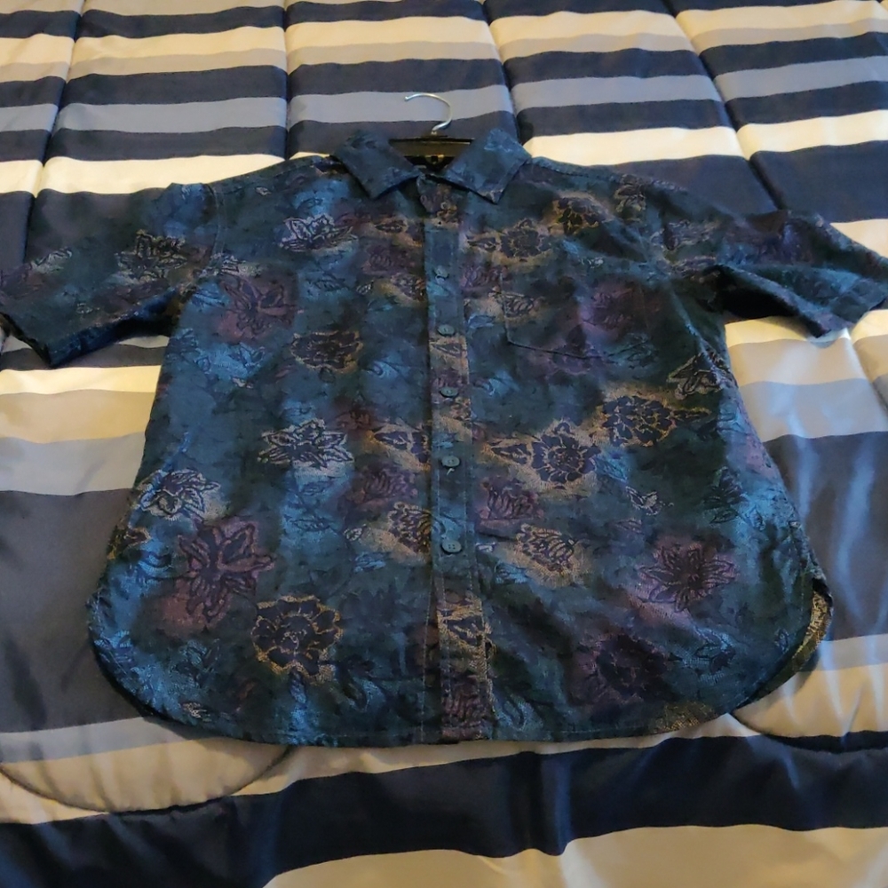 Mossimo Casual button down short sleeves